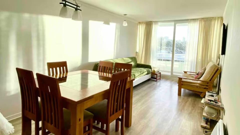 Depto en Reñaca Luminoso, Familiar y Acogedor Apartment in Vina del Mar