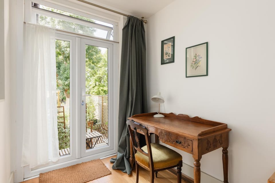 Cosy 1BR Flat with Patio in New Cross Apartment in London Borough of Southwark