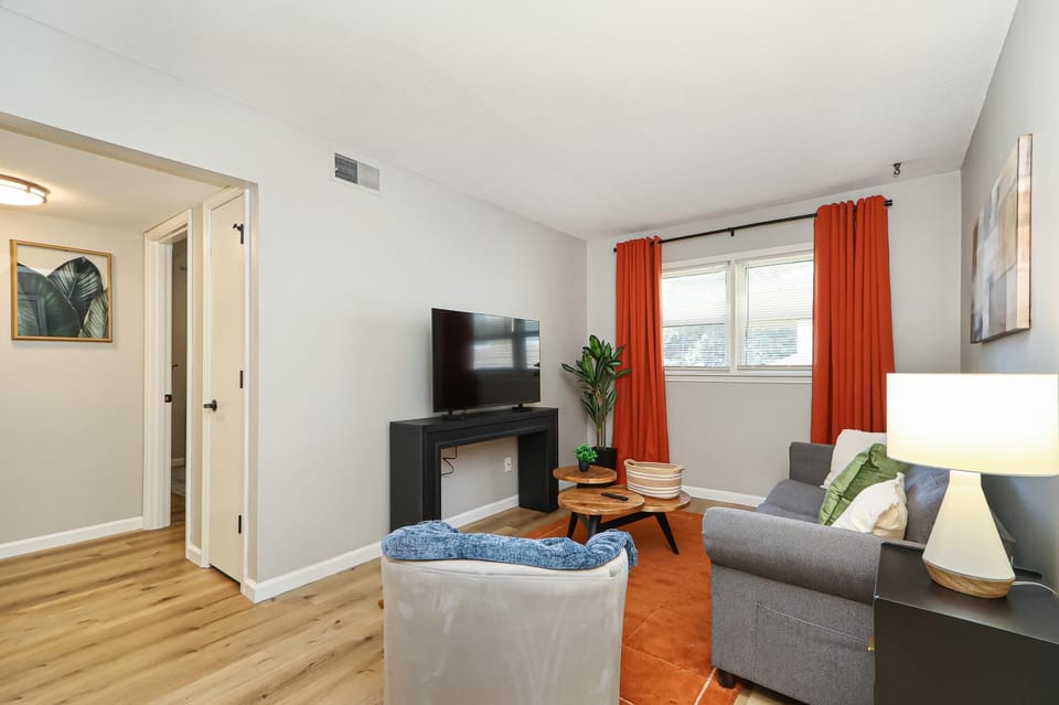 TV and multimedia, Living room, Seating area