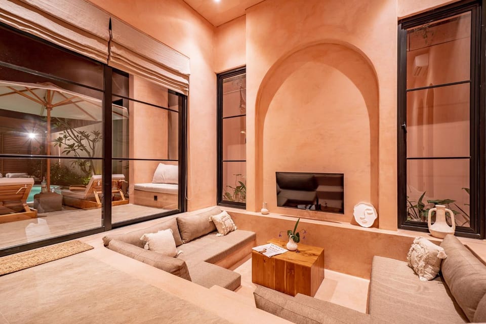 TV and multimedia, Living room, Seating area