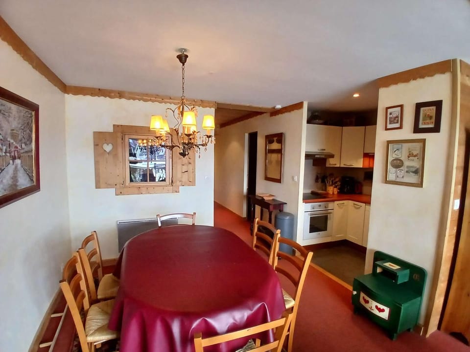 Appartement spacieux - 8 pers, cœur station - FR-1-405-388 Apartment in L'Alpe d'Huez