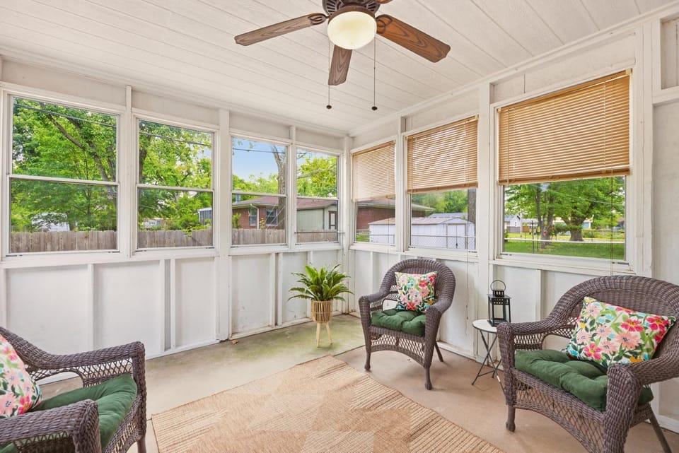 Neighbourhood, Solarium, View (from property/room), Seating area