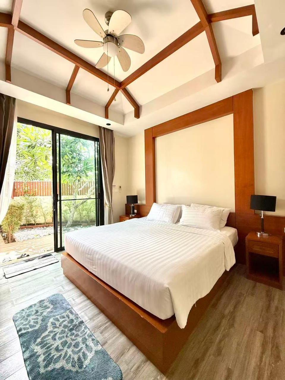 Rawai vip villas 三卧泳池别墅 靠近海边 儿童公园 Villa in Rawai