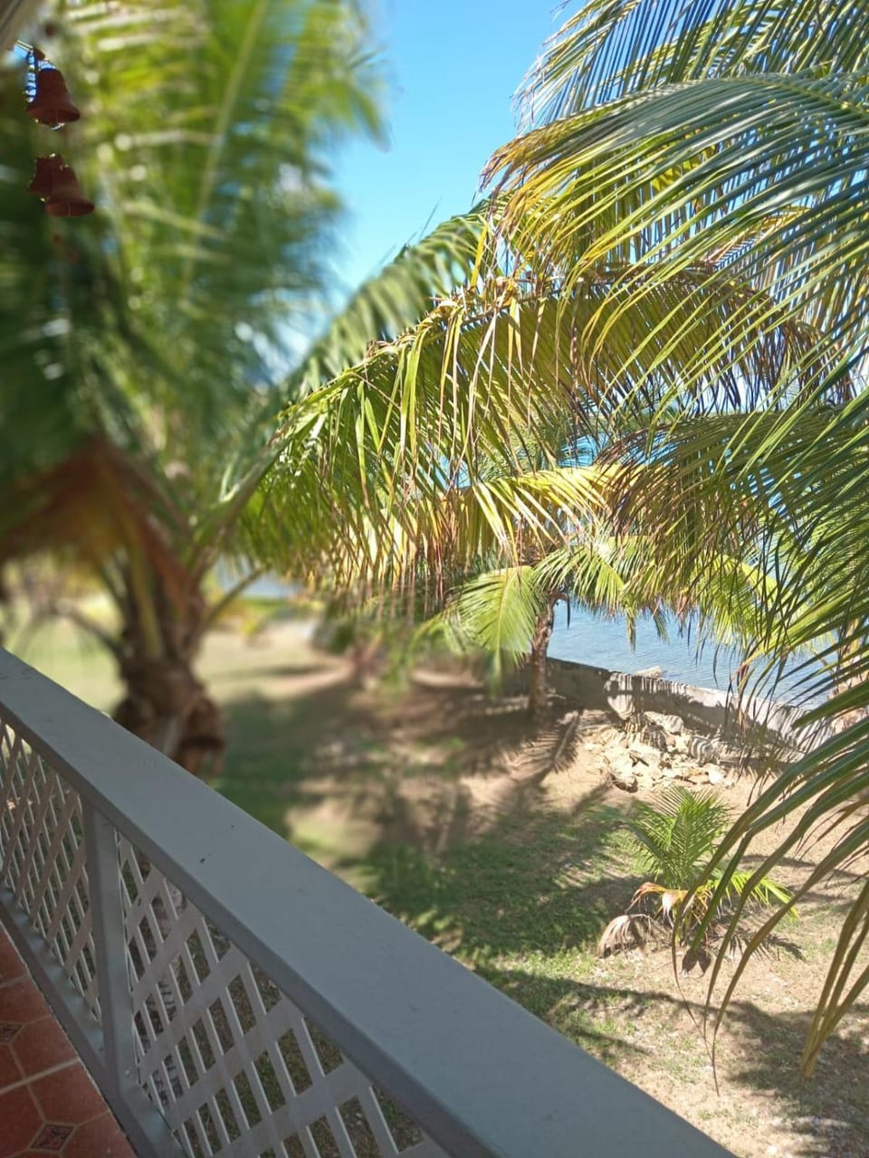 Ocean Front Apartment 2 Bedrooms 1 Bathroom ACCESS Apartment in Bay Islands Department