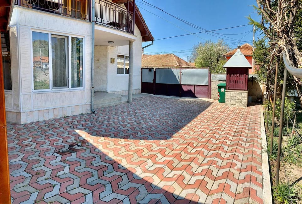 Property building, BBQ facilities, Garden, Garden view