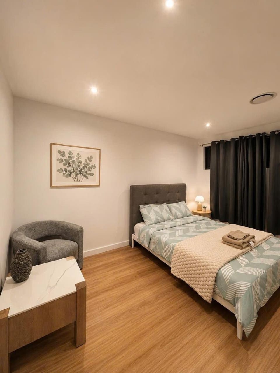 Spacious 5 Bedroom Home in Bankstown House in Sydney