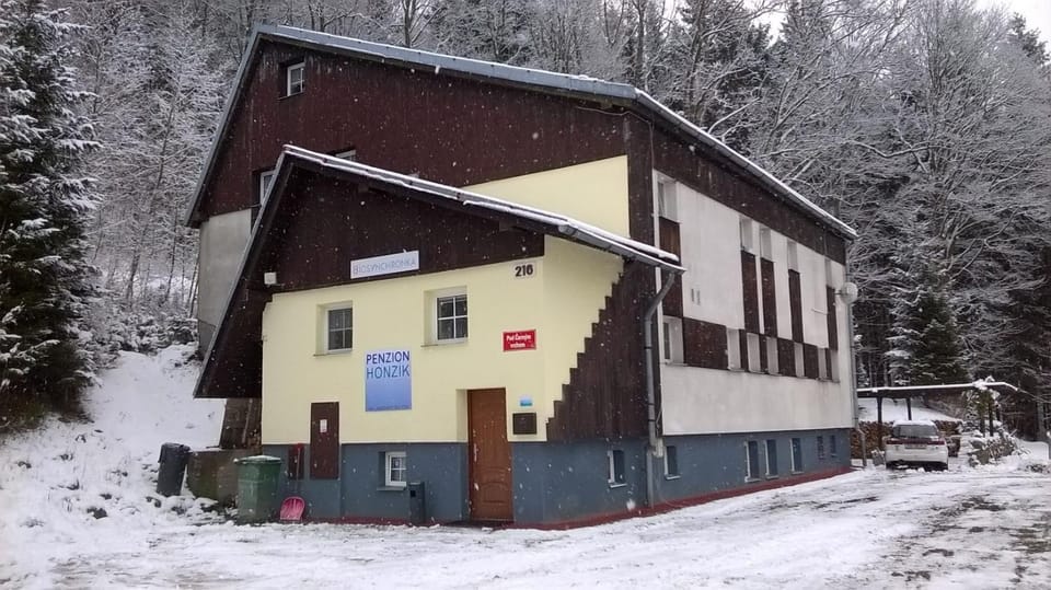 Guest House Honzik Bed and Breakfast in Lower Silesian Voivodeship