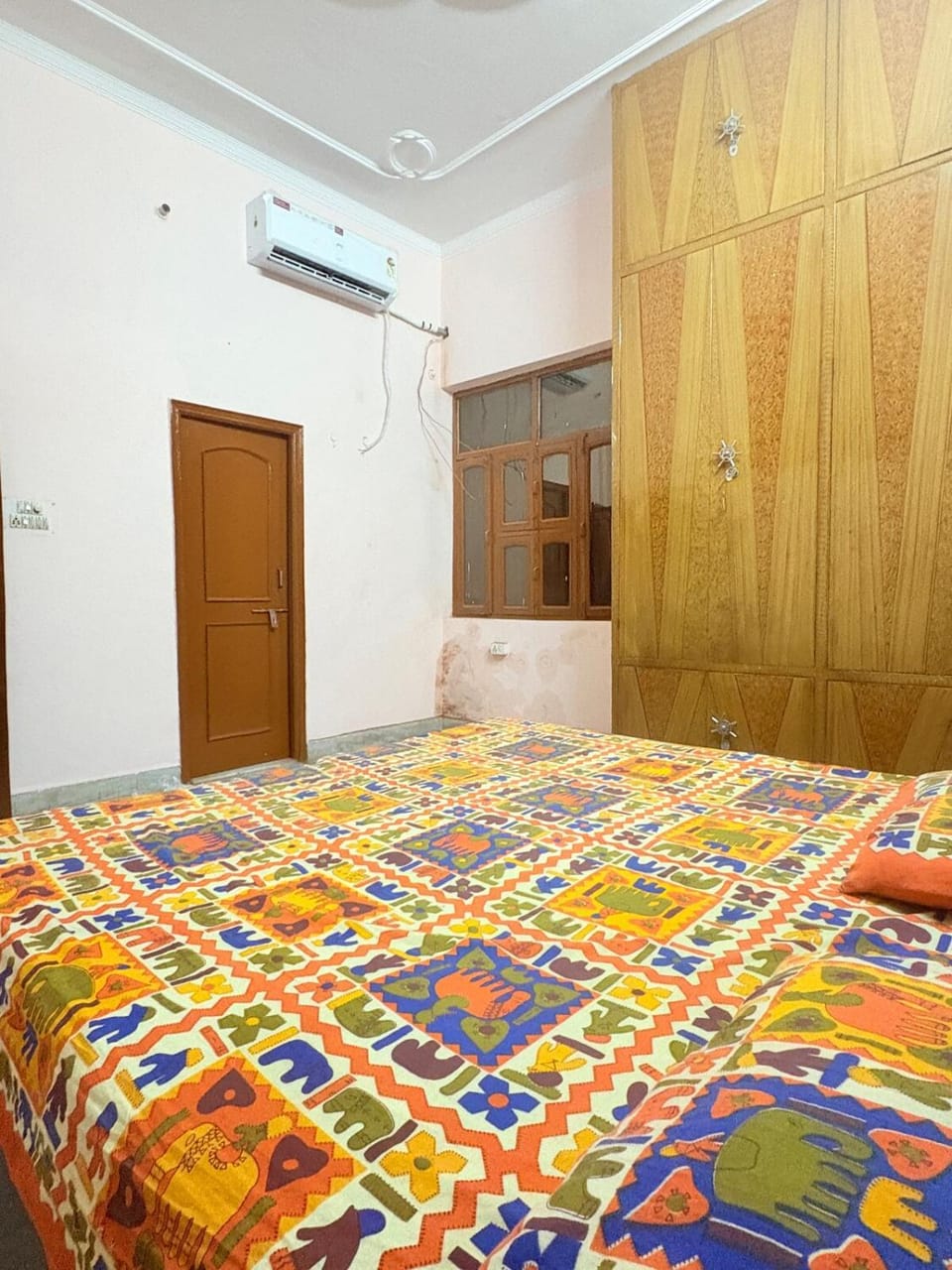Brij Harmony 2 AC Bedroom Bed and Breakfast in Uttar Pradesh