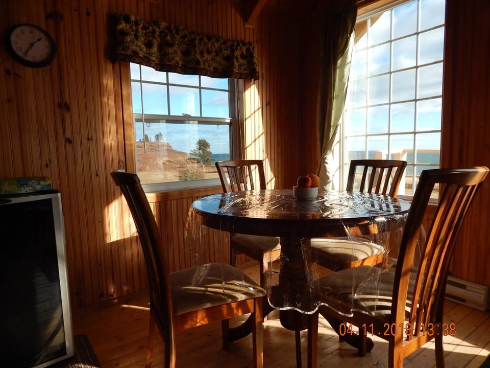 Les Chalets Brise-de-Mer Chalet in Newfoundland and Labrador