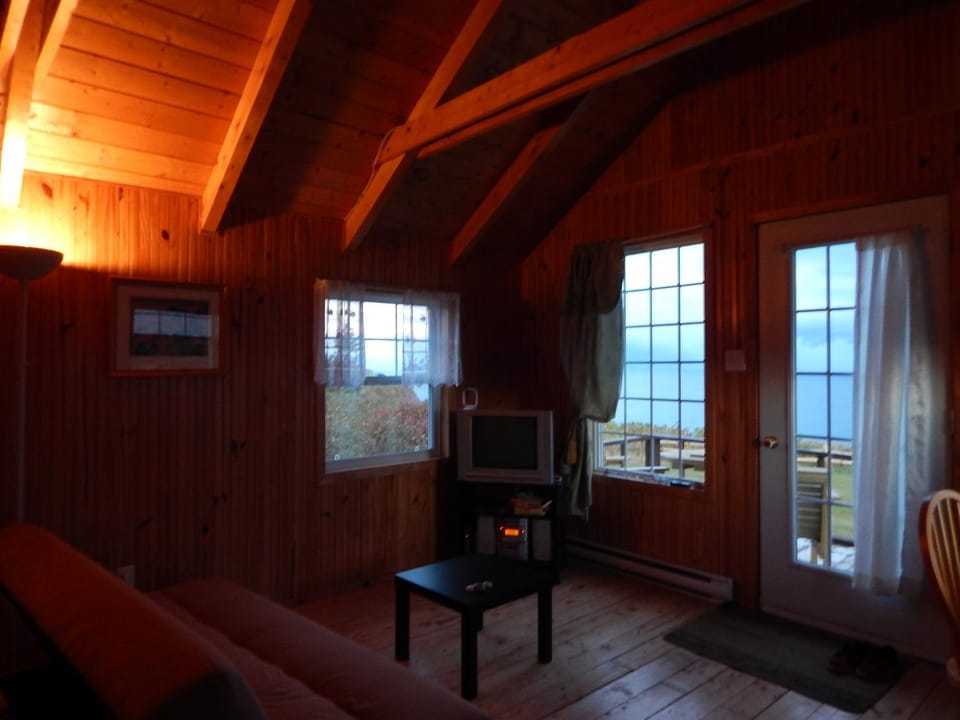Les Chalets Brise-de-Mer Chalet in Newfoundland and Labrador