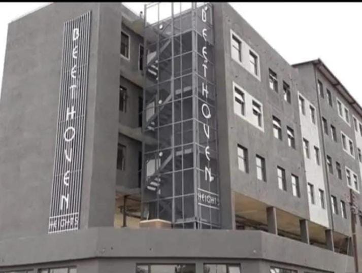 Hermajesty self-catering Apartment in Windhoek