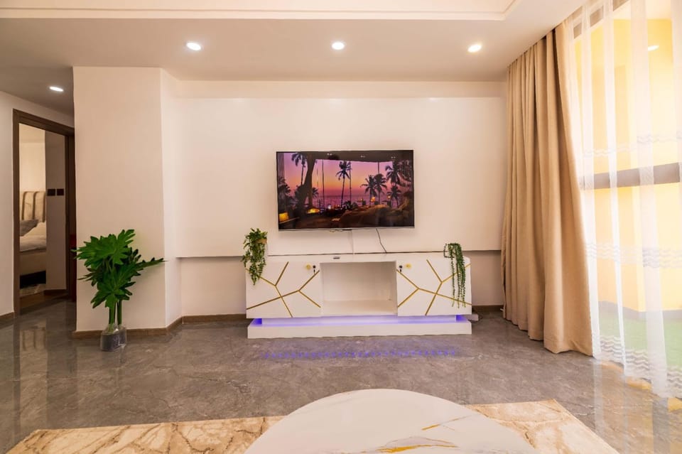supreme luxury living apartment with swimming pool,well equipped gym,private parking space,child play and amazing city views Apartment in Nairobi County