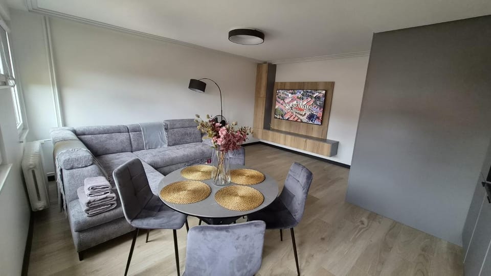 Apartament Fiesta w Rynku Apartment in Lower Silesian Voivodeship