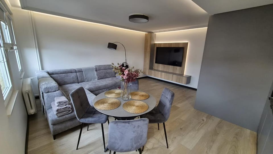 Apartament Fiesta w Rynku Apartment in Lower Silesian Voivodeship