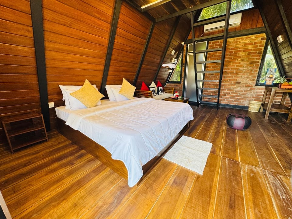 Paddy Field Escape Apartment in Sri Lanka