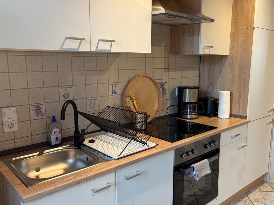 Coffee/tea facilities, Kitchen or kitchenette