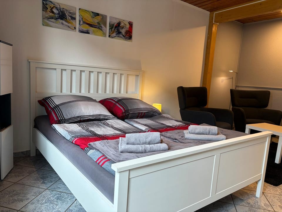 Bed, Bedroom