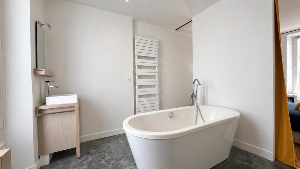 Bathroom, Bath, towels