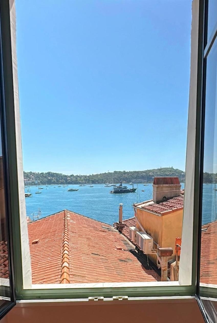 Beautiful sea-view apartment for 4 - Wi-Fi & AC Apartment in Villefranche-sur-Mer