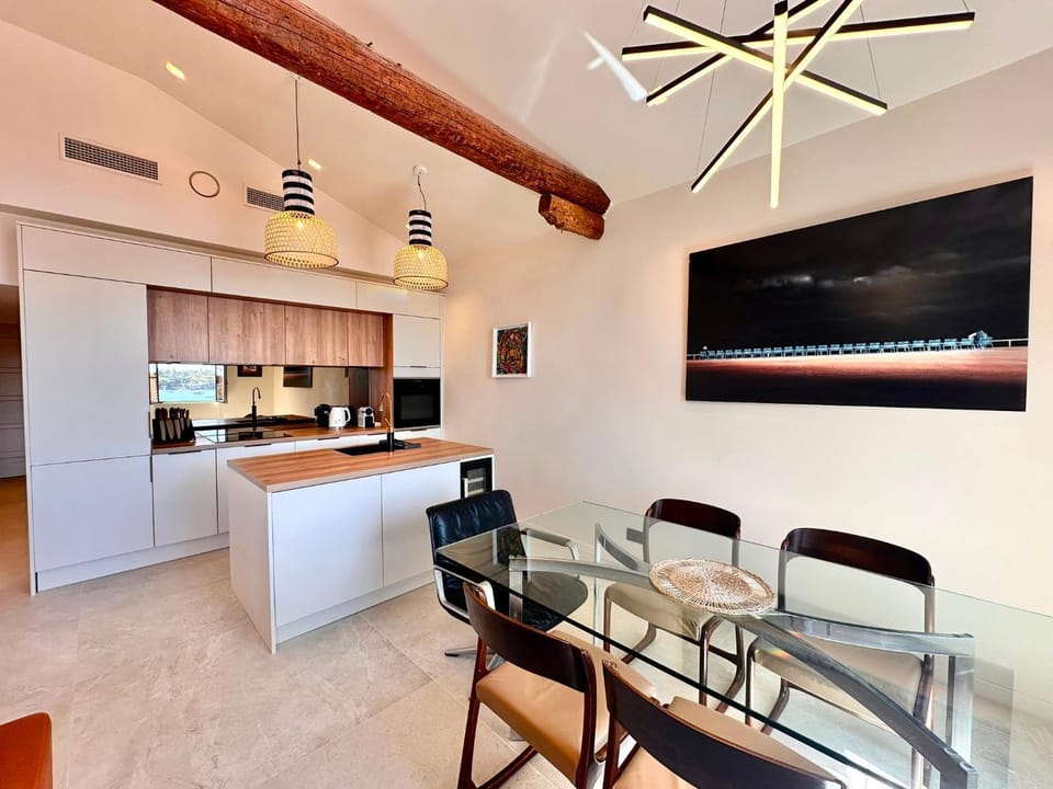 Beautiful sea-view apartment for 4 - Wi-Fi & AC Apartment in Villefranche-sur-Mer