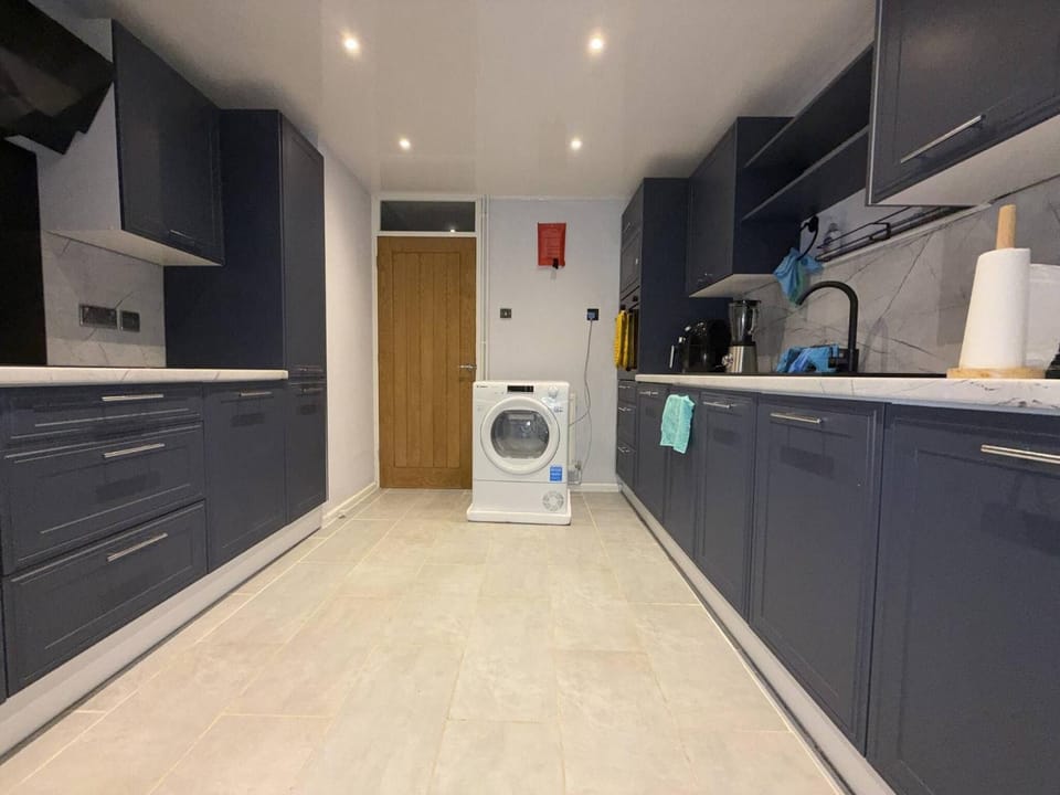 laundry, washing machine