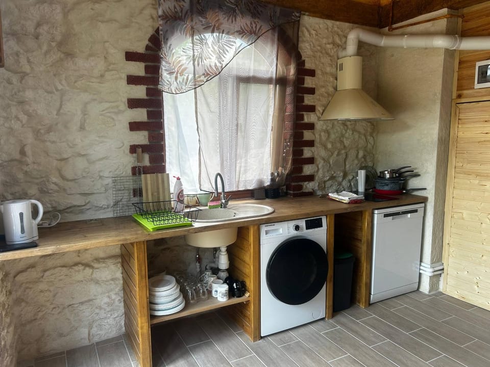 Большое шале в селе Строенцы Chalet in Moldova