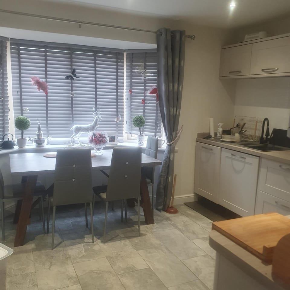Sunningdale Vacation rental in Bassetlaw District