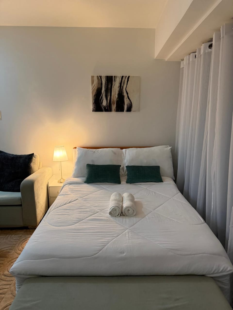 Knightsbridge Residences - Spacious & Comfy Studio Apartment hotel in Mandaluyong
