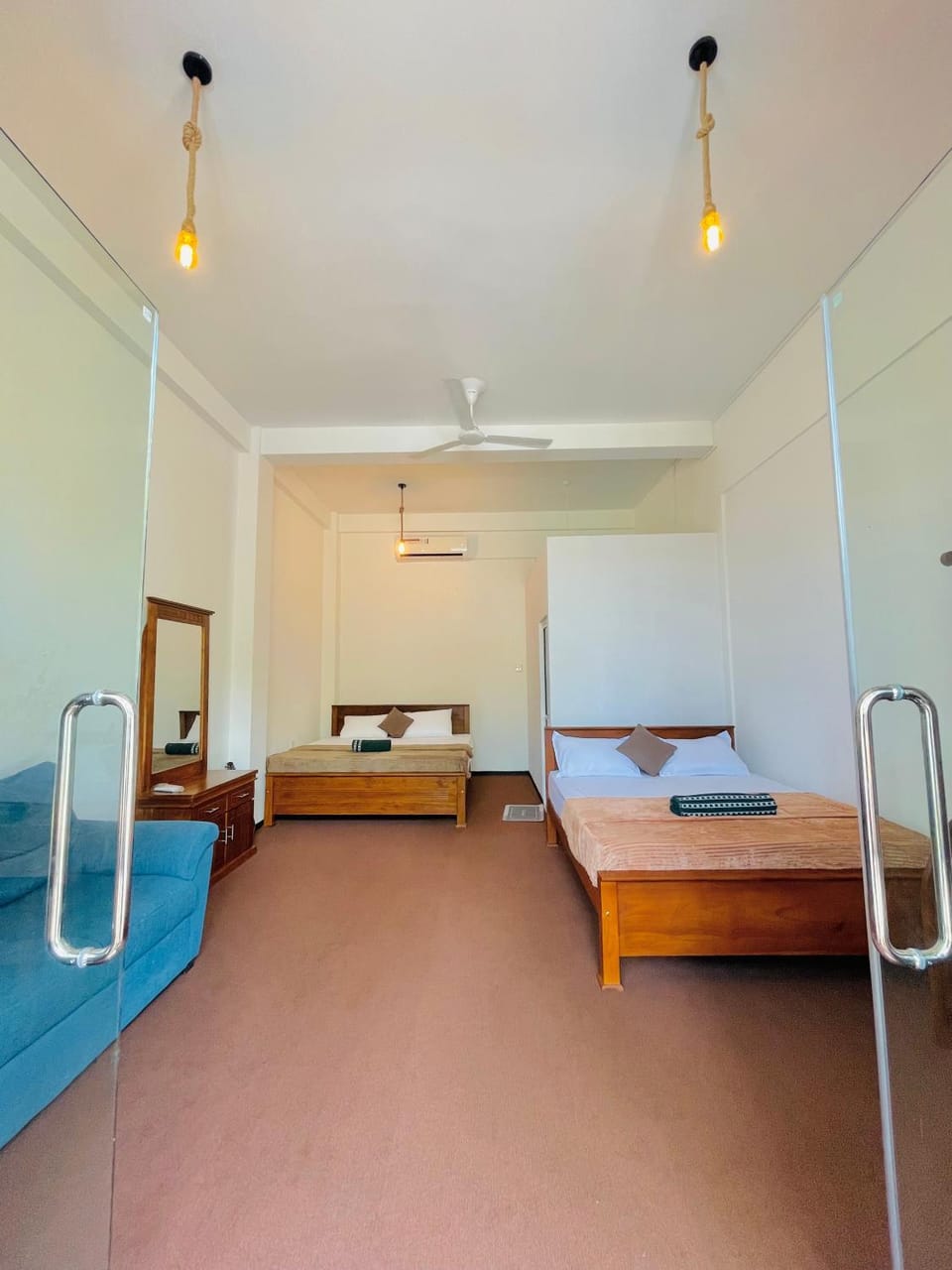 Bed, Bedroom, air conditioner