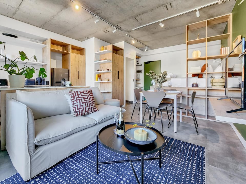 Kitchen or kitchenette, Living room, Dining area