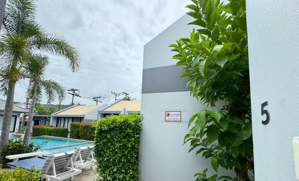 Villa 5 - Cozy 1 Bedroom Villa with Pool Near Beaches Dining and Nightlife in Fisherman's Village Villa in Ko Samui