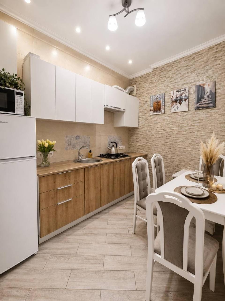 ZONEofCOMFORT 2-Bedroom in City Center Apartment in Ukraine
