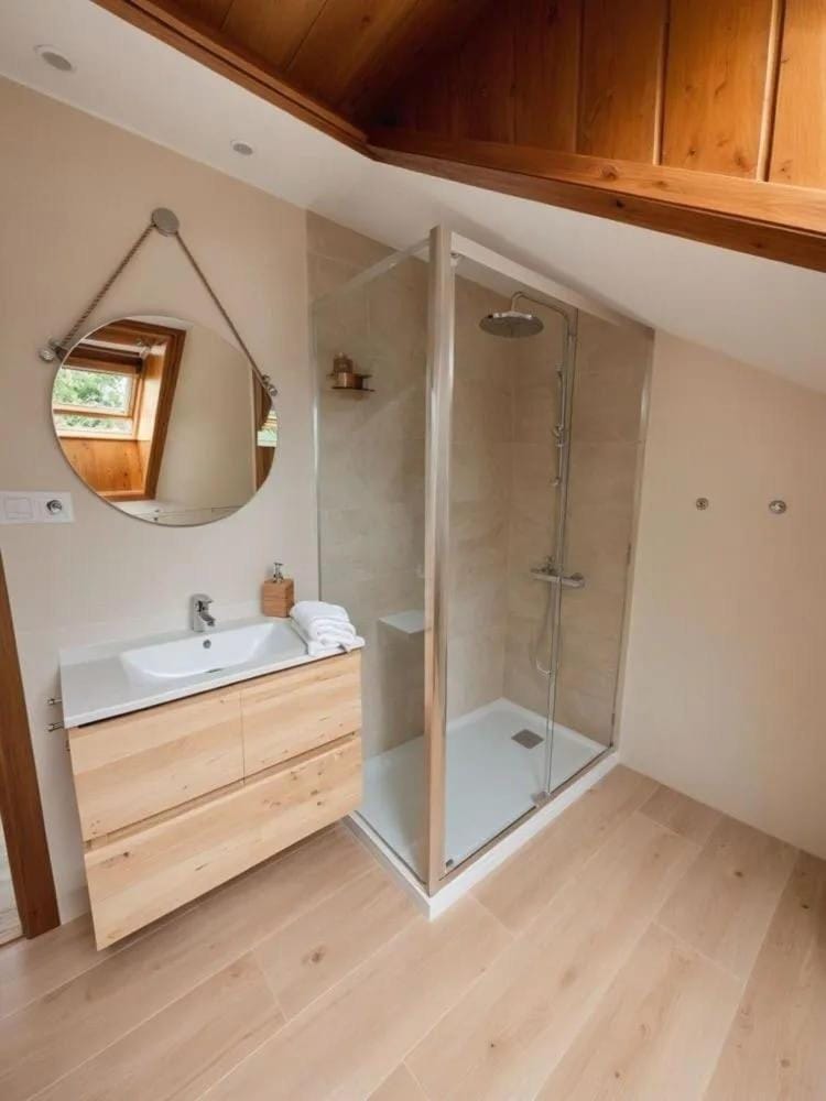 Shower, Bathroom
