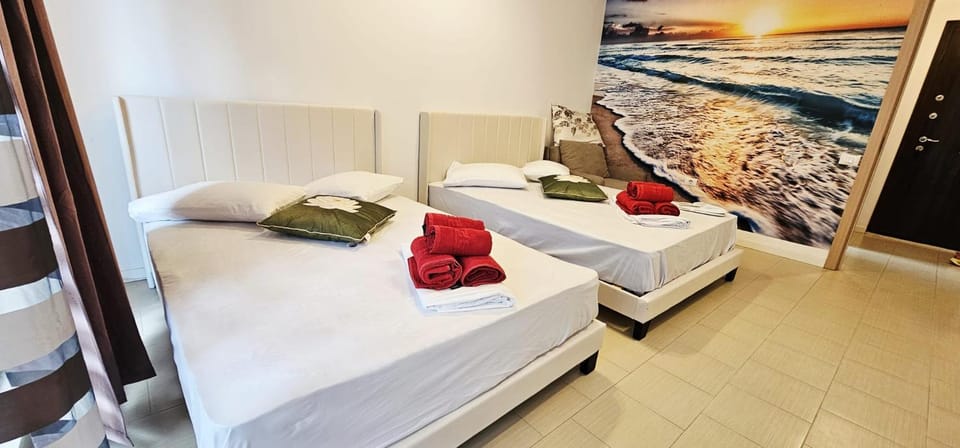 Superb Large Family Studio - Prima Linie la Mare with Parking Apartment in Constanța County