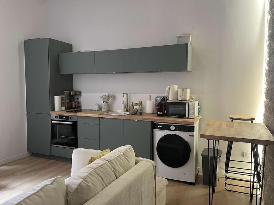Appartement typique et moderne Apartment in Lyon