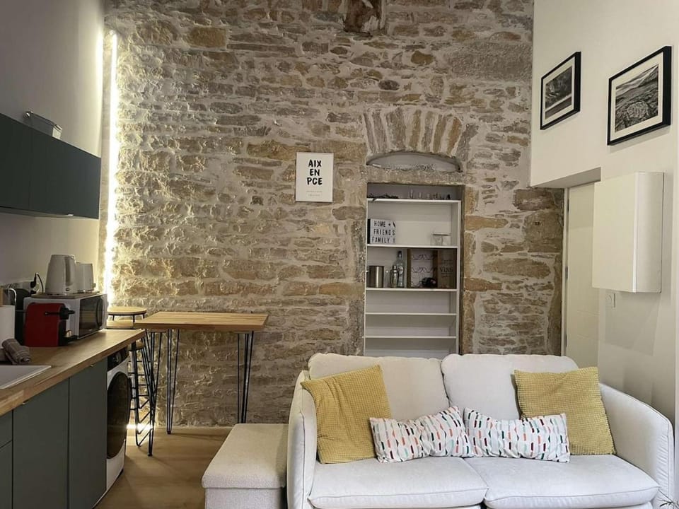 Appartement typique et moderne Apartment in Lyon