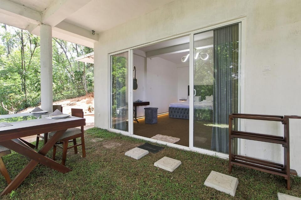 Patio, Garden view