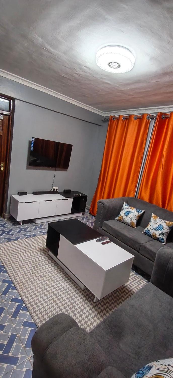 thenest airbnbisiolo Apartment in Kenya