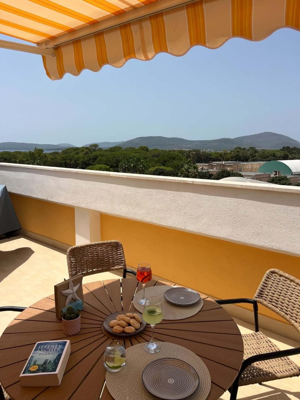 Patio, Day, Natural landscape, View (from property/room), Balcony/Terrace, Dining area