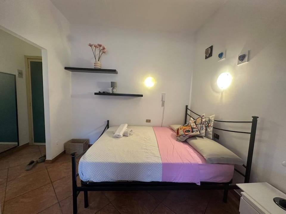 Molinette Studio Apartment, Wi-Fi & Comfort, Metro Carducci Apartment in Turin