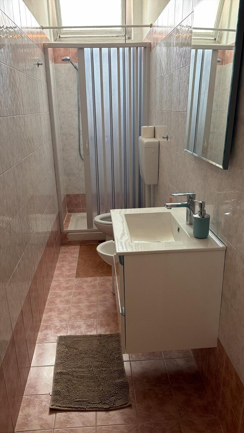 Molinette Studio Apartment, Wi-Fi & Comfort, Metro Carducci Apartment in Turin