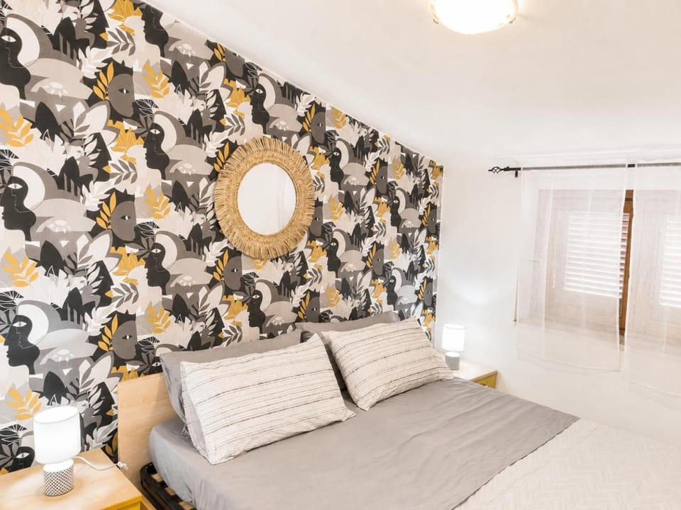 Bed, Bedroom