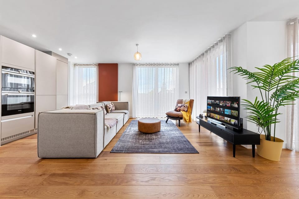 TV and multimedia, Kitchen or kitchenette, Living room
