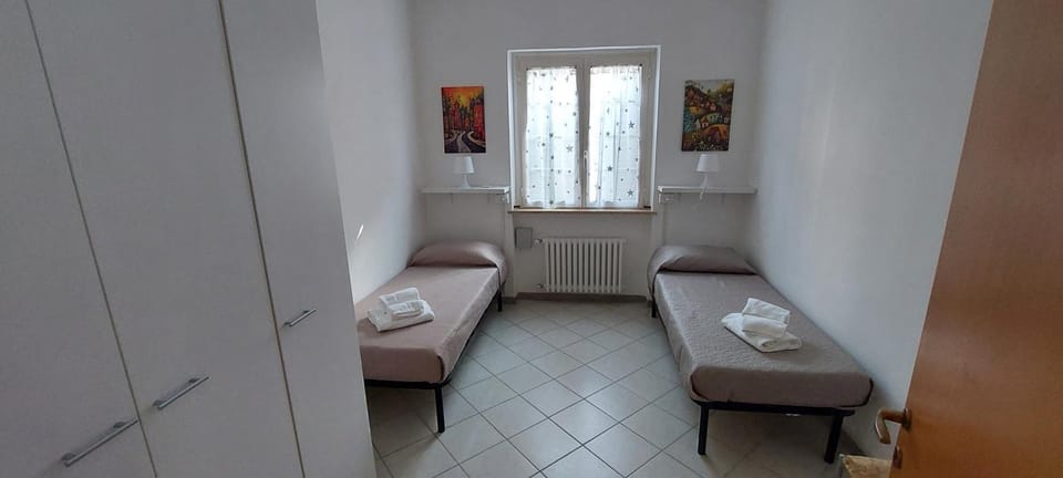 Mada-026 Apartment in Giulianova