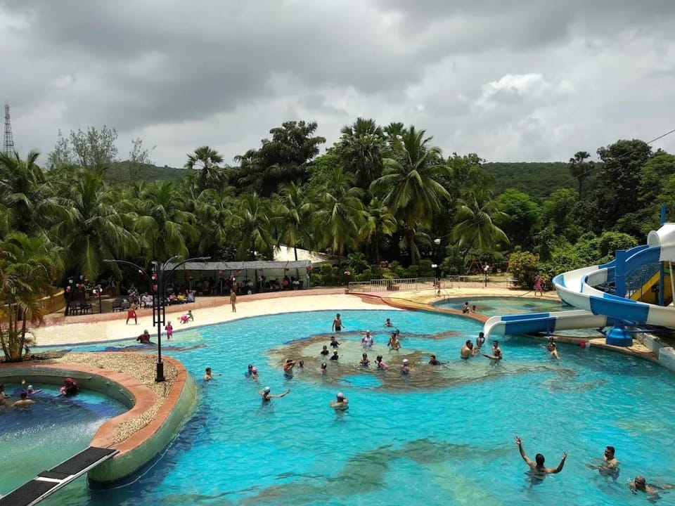 Swimming pool