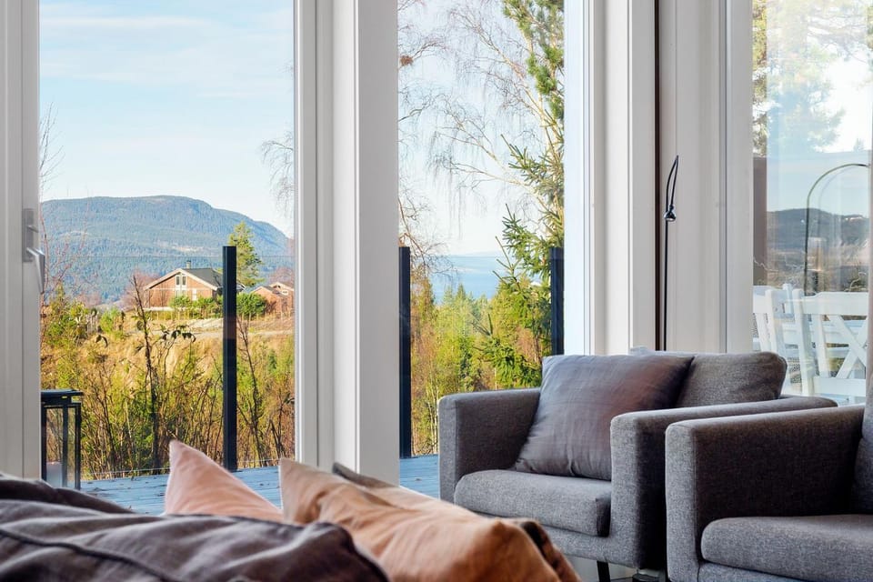 Mjøsli Lodge · Jacuzzi & Konferanse · 30 min OSL Bed and Breakfast in Viken, Norway
