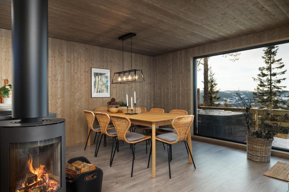 Troll 1 · Jacuzzi · Dyrevennlig · 30 min OSL Bed and Breakfast in Viken, Norway
