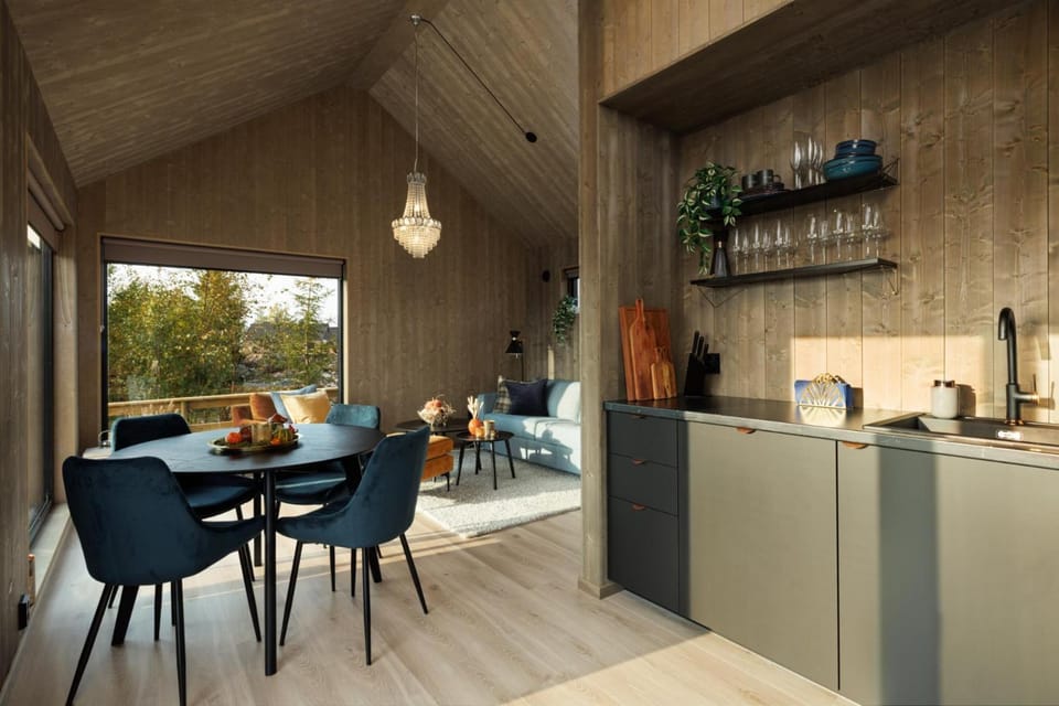 Sansa Lodge · Jacuzzi · Dyrevennlig · 30 min OSL Bed and Breakfast in Viken, Norway