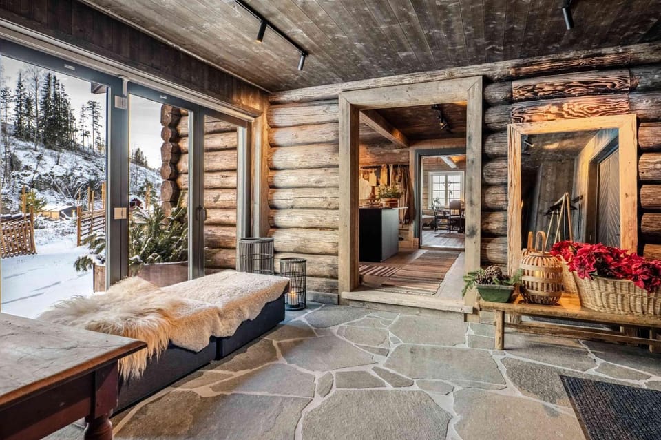 Østerdalsstua fra 1700 tallet· · Sauna · 9 soverom · 30 min OSL Bed and Breakfast in Viken, Norway