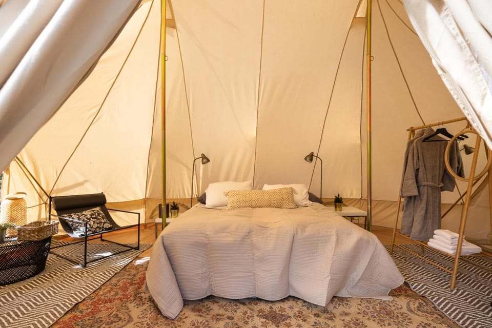 Telt 1: Himmelsengen · Luksus glamping · 30 min OSL Chalet in Viken, Norway
